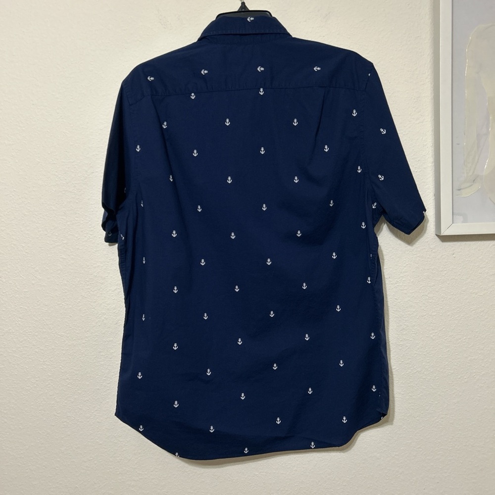 Nautica Men's Navy Blue Anchor Print Short Sleeve Button-Down Shirt - Picture 5 of 6